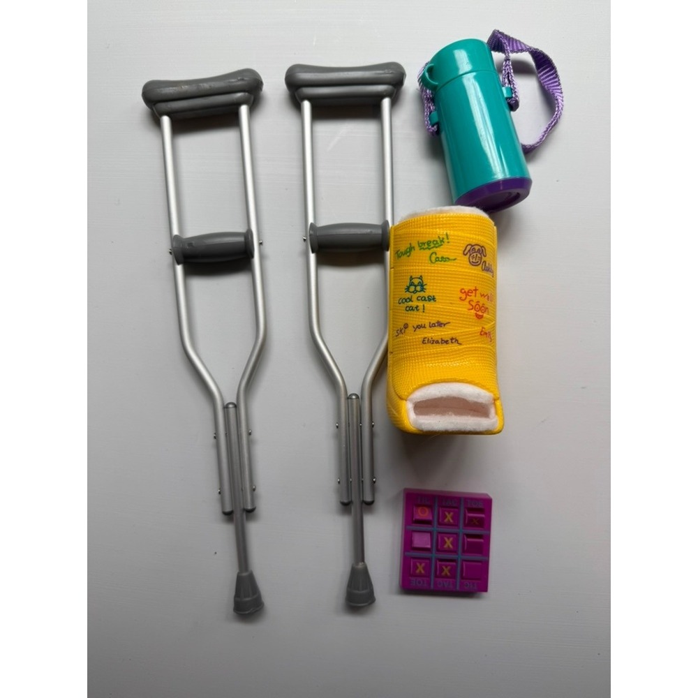 VTG 1997 American Girl Pleasant Company Apres Ski Set Crutches Yellow Cast Cocoa